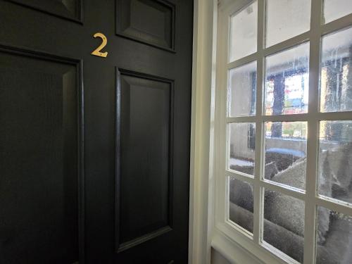 Two bedroom flat in Cardiff Bay with roof terrace photo 14