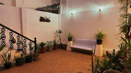 Taman di luar Villa Vedapuri