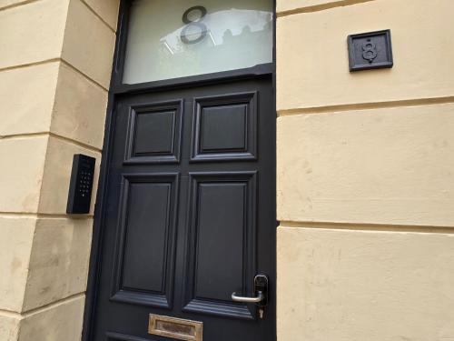 Luxury Cardiff Bay Apartment photo 11