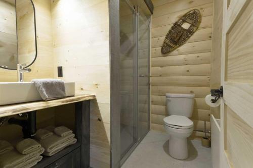 Les Chalets de Môh - 14 chalets indépendantsにあるバスルーム