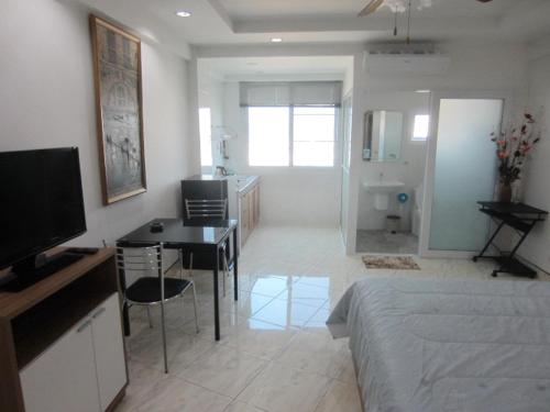 Gallery image of DAO Studio Apartments in Patong Beach