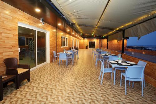 Restaurace v ubytování Hashtag Hive