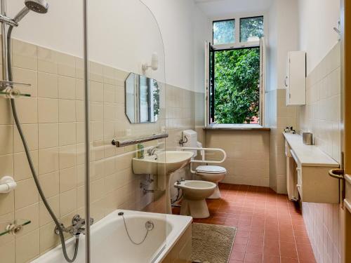 Ένα μπάνιο στο InCentro Apartment - San Daniele del Friuli