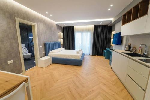 2 Steps from city center apt 3 4