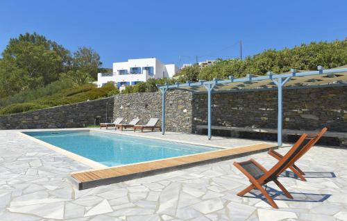 Bazén v ubytovaní Stunning Home In Ampela, Syros alebo v jeho blízkosti