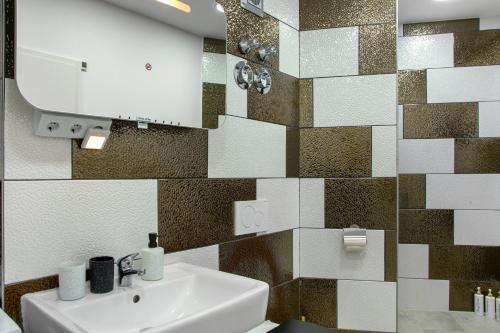 Ένα μπάνιο στο Modern Apartments Neuburg 5 - New