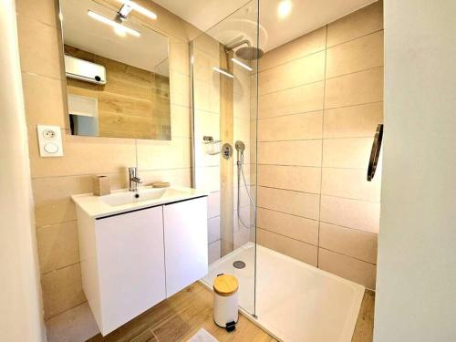 Photo de la galerie de l'établissement Escapade champêtre - terrasse - clim, à Nîmes