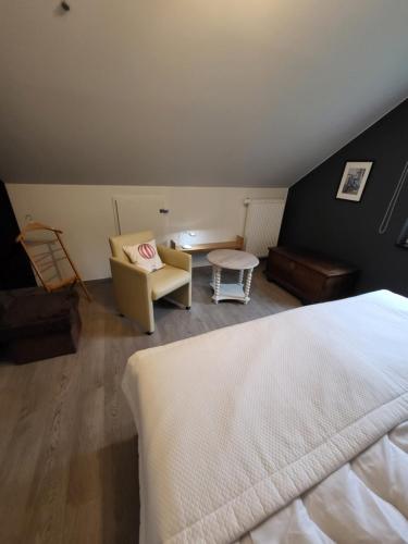Posezení v ubytování Le Chalet de Lancre