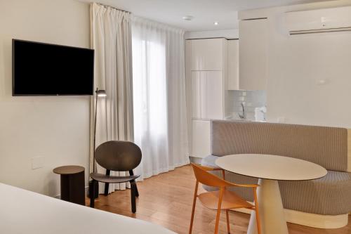 B&B HOTEL Apartamentos Madrid Centro Fuencarral 46 photo 86