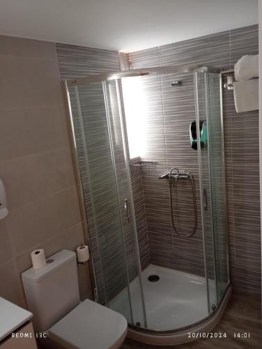 Koupelna v ubytování dpCristal Sarria Centro