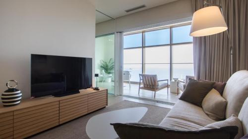 Intempo by Holuxe - 213 - 21st floor