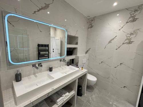 Renovated Apartment near Tuileries and Concorde