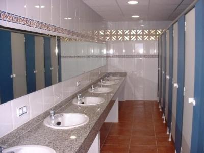 Camping l'Alqueria tesisinde bir banyo