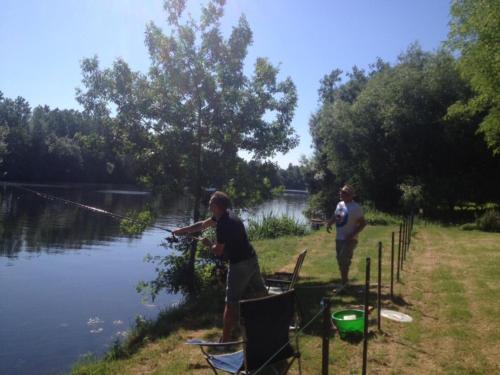 Photo de la galerie de l'établissement Le Bourg Remy Gites, à Saint-Rémy-sur-Creuse
