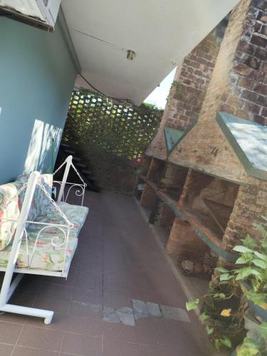 Un balcón o terraza en Daymán Apart Hotel