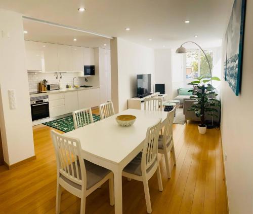Cozy Cascais 3 Bed 2 Bath
