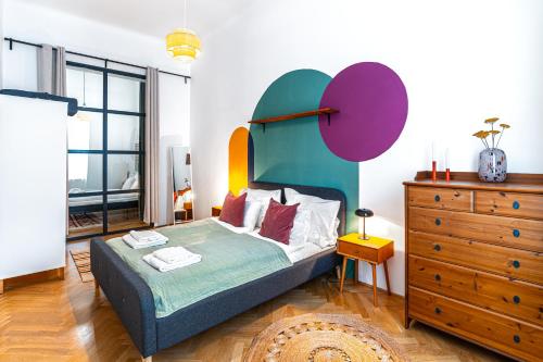 Eclectic downtown APT on Kiraly street, calm and central 1068 Budapest, Király utca 90 kép - 3