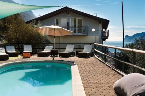 Utsikt över poolen vid Hotel Isola Verde eller i närheten