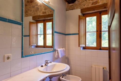 Koupelna v ubytování Hotel Rural Mas Fontanelles