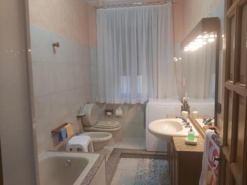 Ένα μπάνιο στο casa Giusy