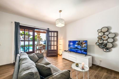 Villa Axular with Heated Private Pool