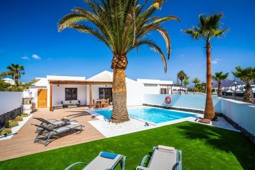 Villa Axular with Heated Private Pool