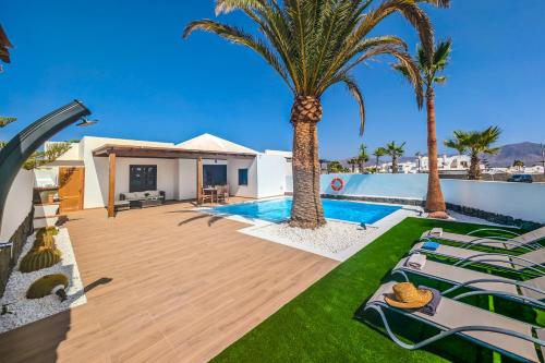 Villa Axular with Heated Private Pool