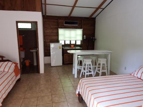 Gallery image of Selva Color - Forest & Beach EcoLodge in Quebrada Ganado