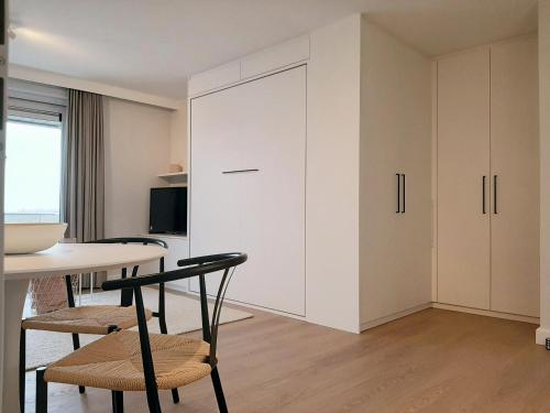 Dapur atau dapur kecil di Louis met parking
