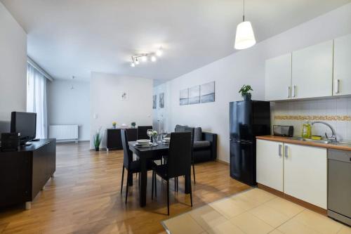 Nice,Sunny,Quiet flat near to Deak Ferenc sqaure 1061 Budapest, 8-10 Király utca kép - 3