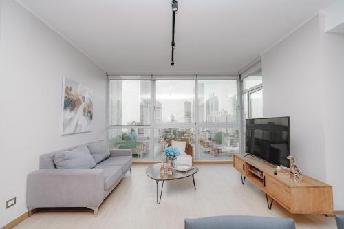 Телевизор и/или развлекательный центр в Boutique Apartments Panamá Coco del Mar