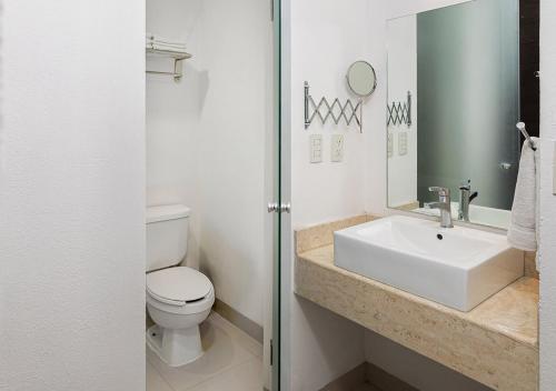 Koupelna v ubytování Hotel México Plaza Irapuato