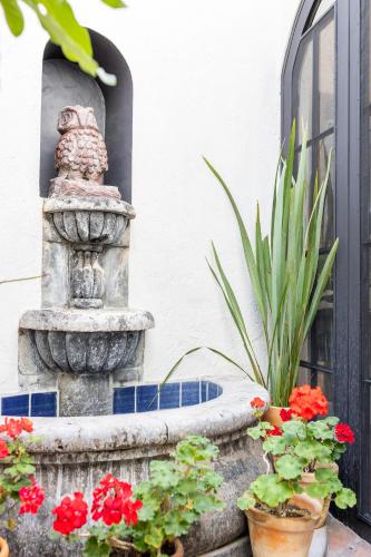 Taman di luar Panoramic Paradise 3BR Gem Overlooking San Miguel