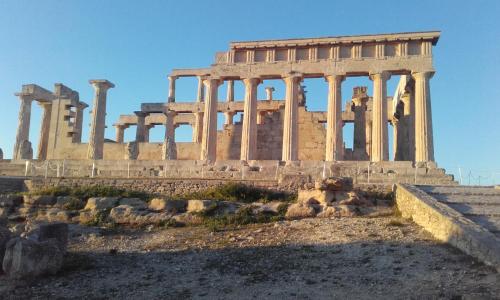Gallery image of Barbara II in Agia Marina Aegina