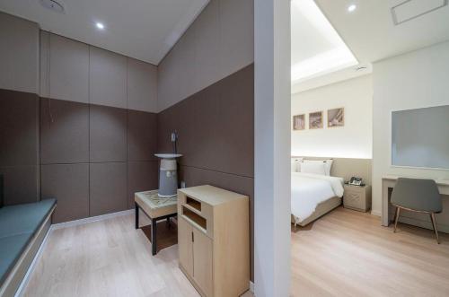 Seosan Hound Hotelにあるベッド