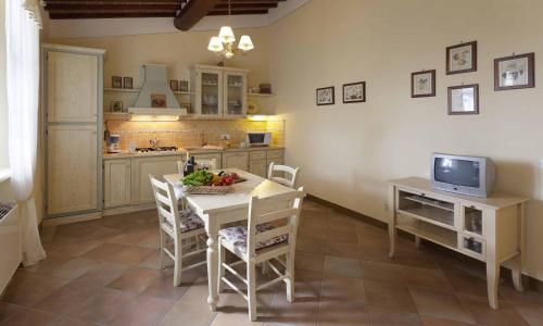 Кухня или мини-кухня в Casa Vacanze B&B Poggio Al Vento Toscana
