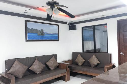Photo de la galerie de l'établissement Jace's Travellers Inn, à El Nido