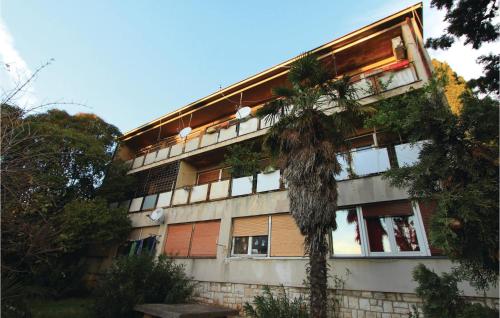 1 Bedroom Awesome Apartment In Pula