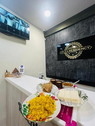 Jídlo v hotelu nebo okolí