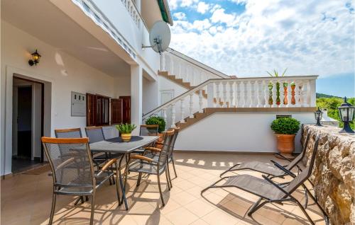 Amazing Apartment In Jasenice With Wifi