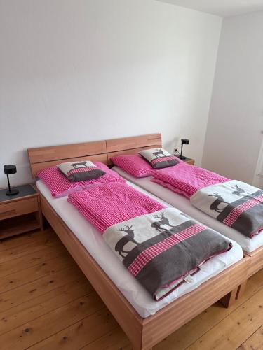 Postel nebo postele na pokoji v ubytování Ferienwohnung Eisendle