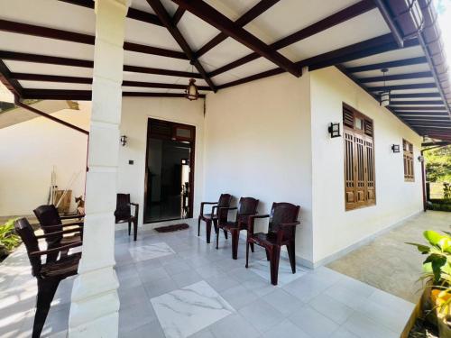 Χώρος καθιστικού στο Sanku Place Hiriketiya