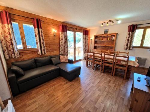 Photo de la galerie de l'établissement Chalets De Florence - 4 pièces bien situé 6/8 personnes 65 m² MAE-2915, à Modane