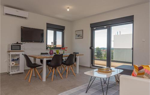 Amazing Apartment In Vodice With Wifi