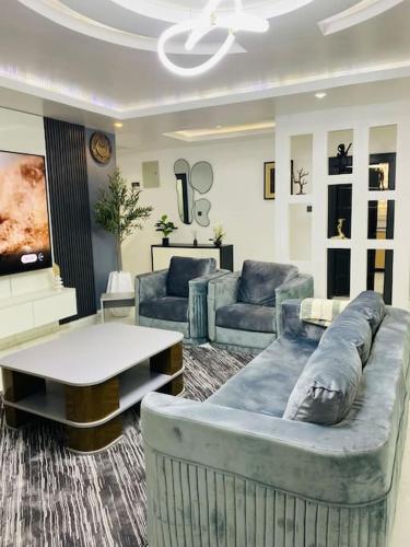 3 bedroom apartment in Garkiにあるシーティングエリア