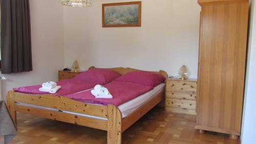 Postel nebo postele na pokoji v ubytování Grüner Baum