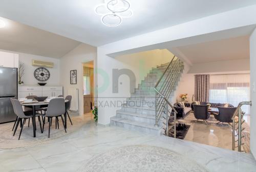Makri Lux House 4 BDR