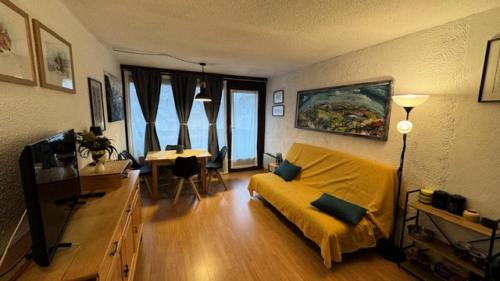 Résidence Chamoisiere - Joli studio proche des pistes et des commerces. Parking MAE-7401