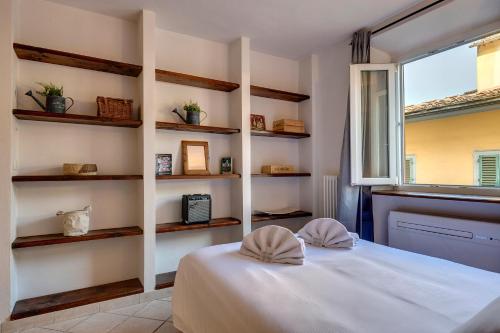 Guelfo Apartment by Mamo Florence