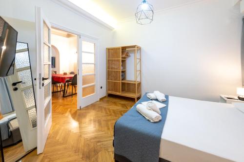Entire Apartment - Heart of Athens